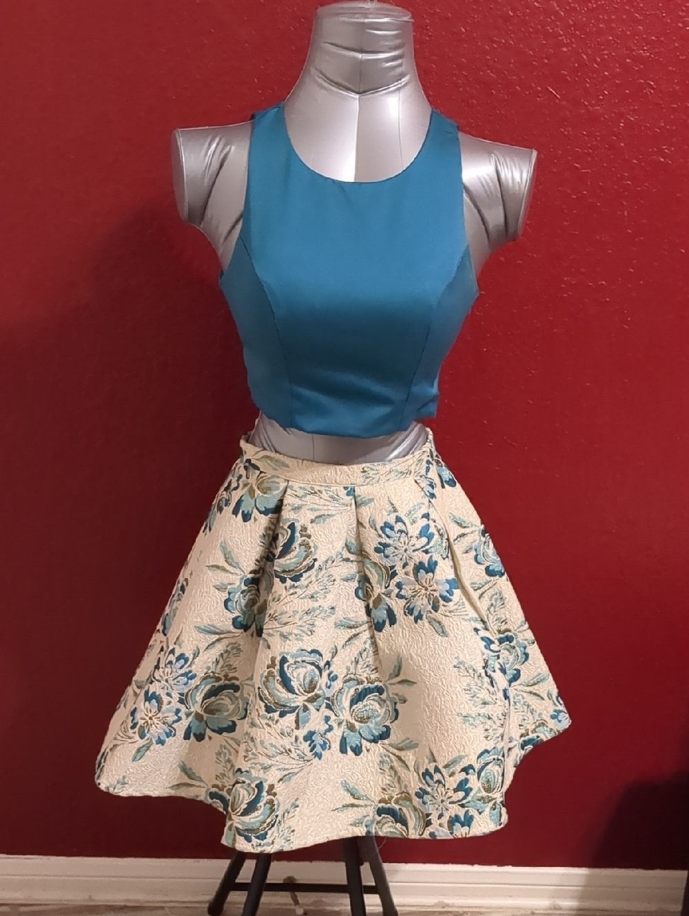SequinHearts Blue-Teal Crop Sleeveless Top & Cream-Gold Floral Circle Mini Skirt